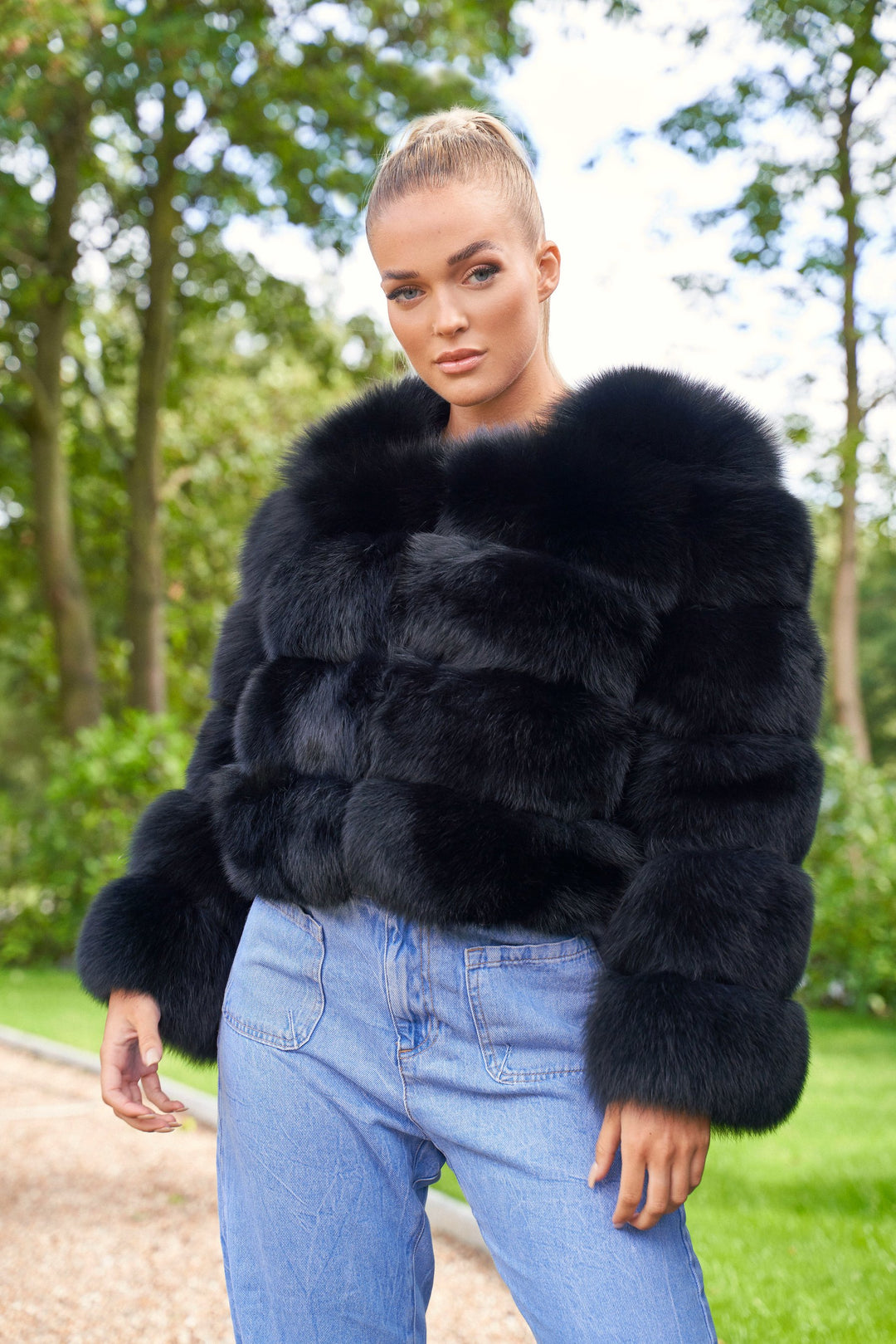 Black fox coat 2025