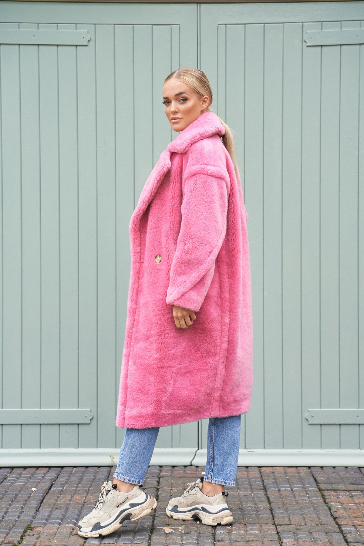 Pink Teddy Coat TREND STUDIO LONDON